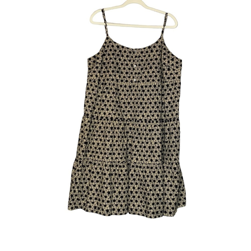 Levi’s tan and black floral star sundress. Size‎ 1X